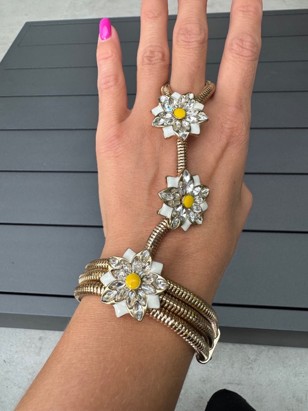 Daisy Statement Hand Bracelet